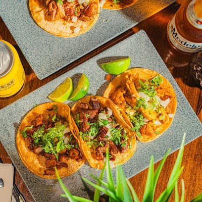 Las Cazuelas Chilaquiles & Taco Bar