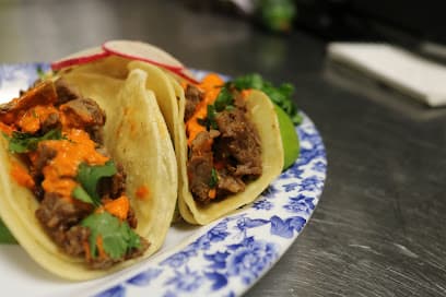 AL CHILE TAQUERIA
