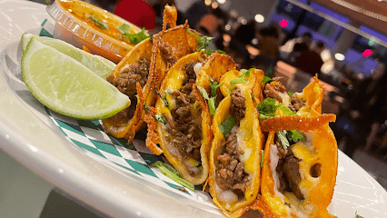 Pretty Little Tacos Midtown